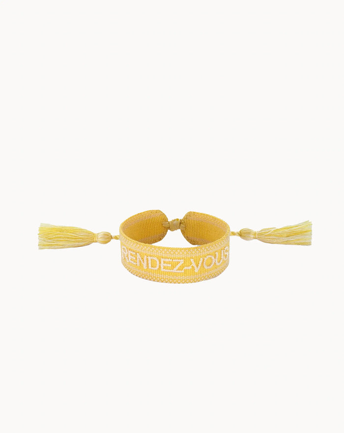 BRACELET