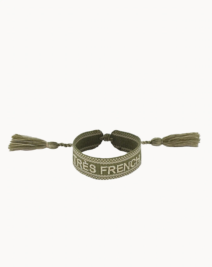 BRACELET